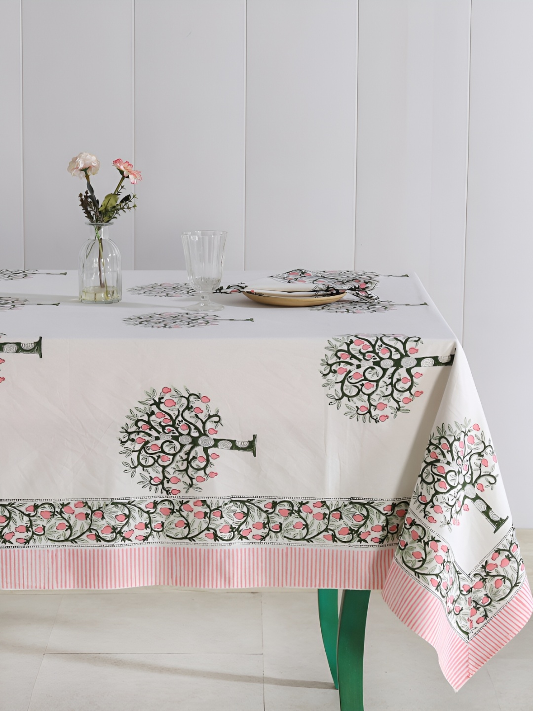 

HANDICRAFT PALACE Green & Pink 9 Pieces Floral Cotton Rectangle Table Cover