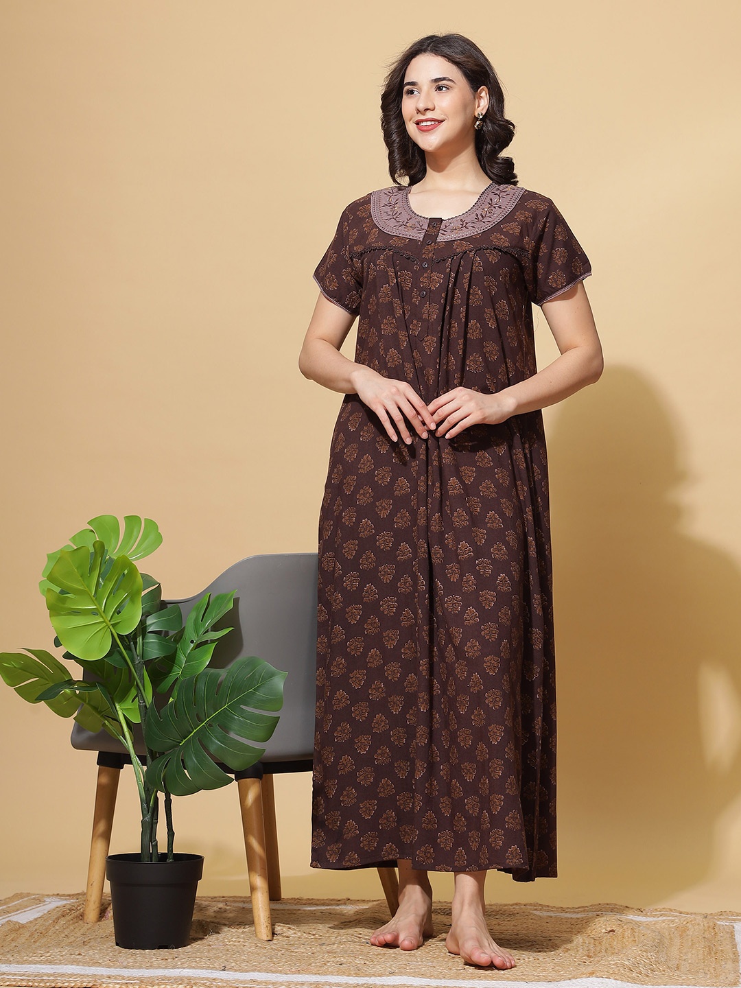 

9shines Label Printed Maxi Nightdress, Coffee brown