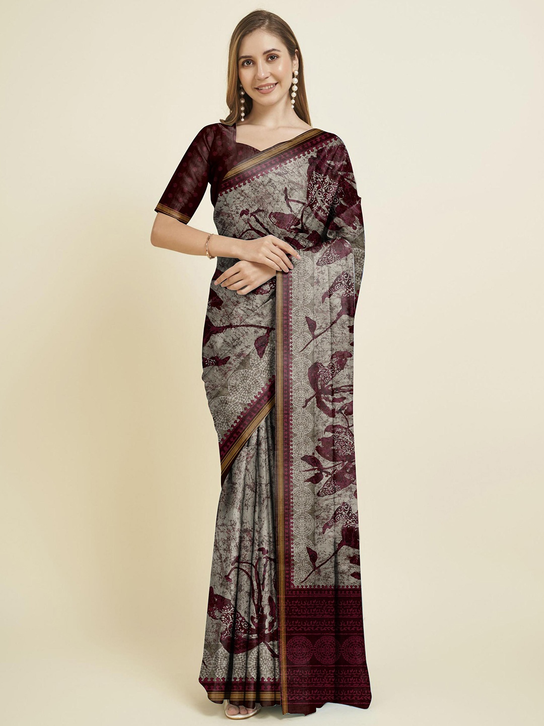 

Fevinaa Batik Zari Silk Cotton Bagru Saree, Maroon