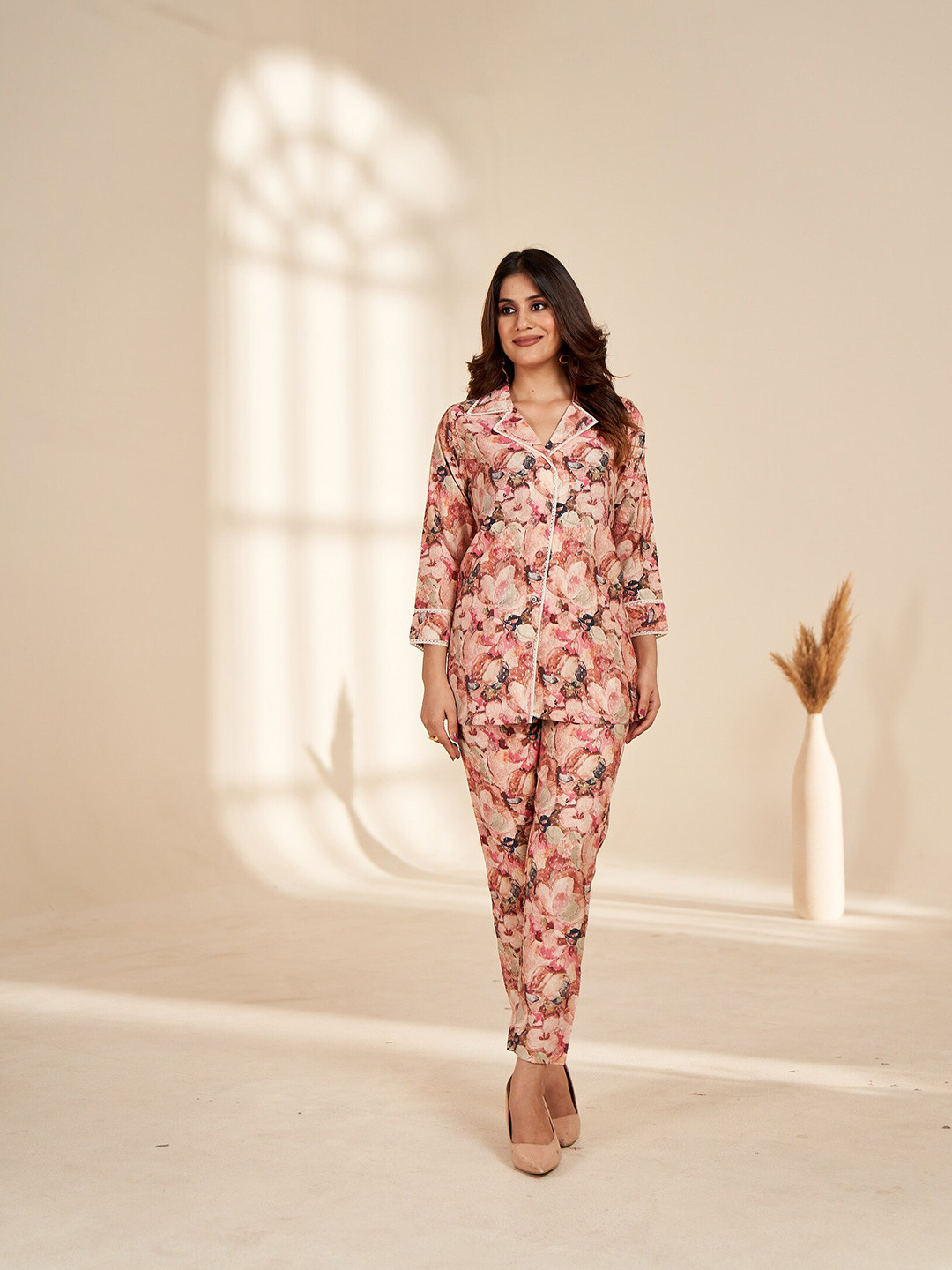 

Rujave Floral Printed Shirt & Trouser, Pink