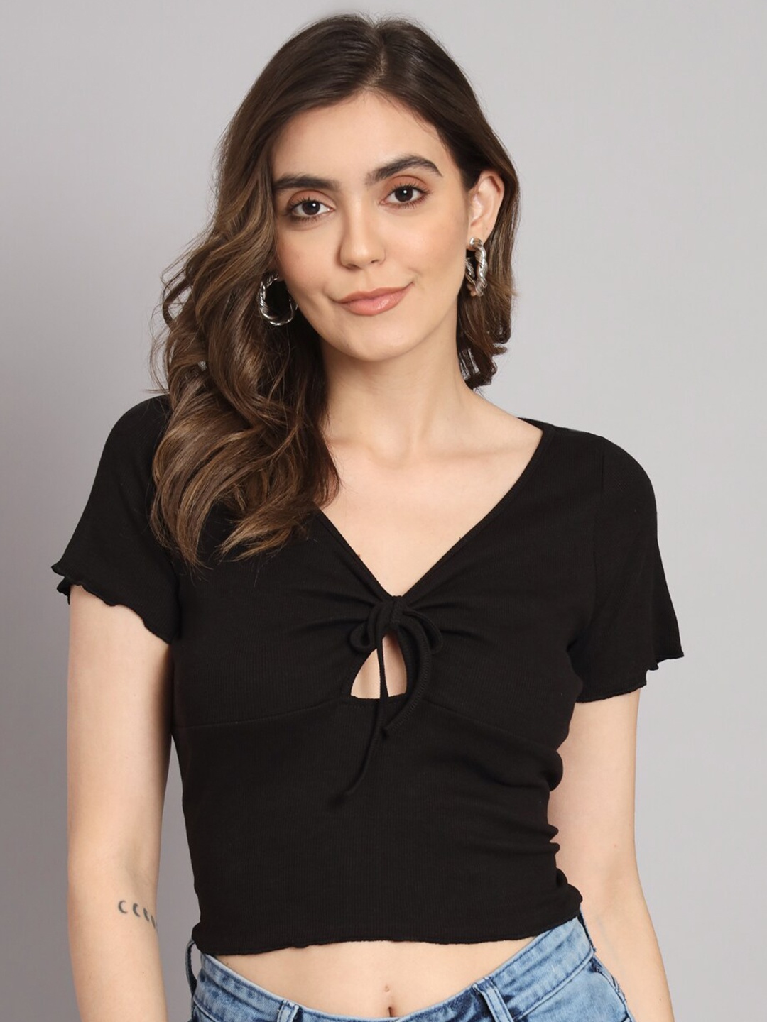 

Chemistry Key-Hole Neck Crop Top, Black