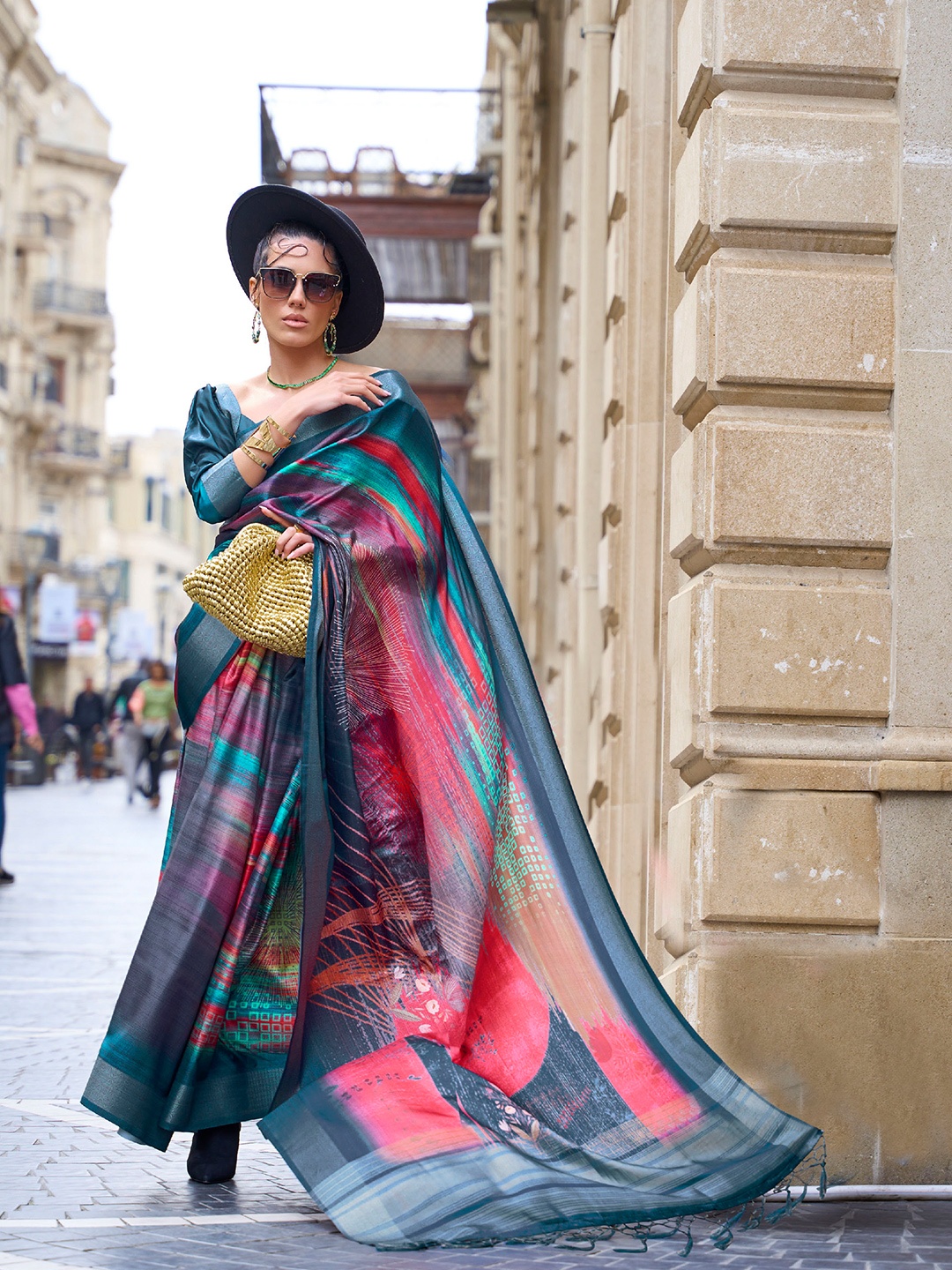 

Mitera Blue Abstract Printed Zari Saree