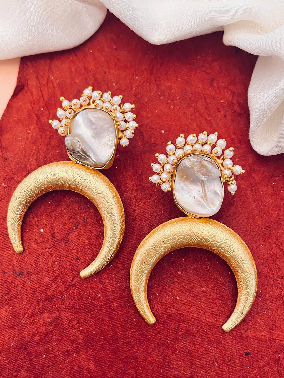 

Sangria White Gold-Plated & Stone-Studded Drop Earrings