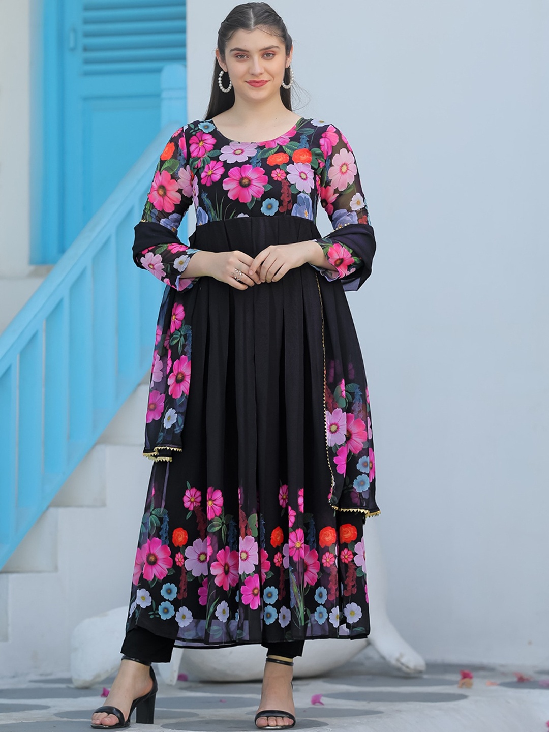 

Fashion Basket Floral Printed Regular Kurta with Trousers & With Dupatta, Black
