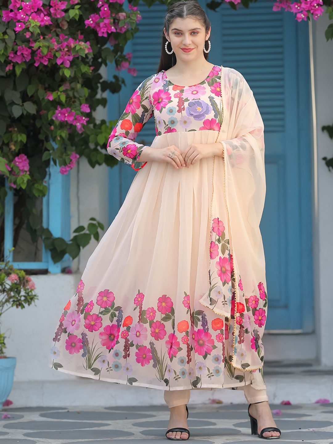 

Fashion Basket Floral Printed Regular Kurti with Harem Pants & With Dupatta, Cream