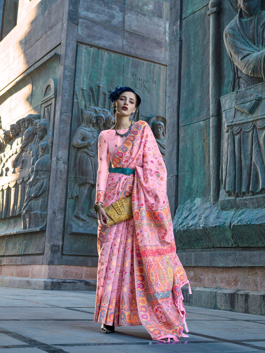 

Mitera Floral Woven Design Organza Zari Saree, Pink