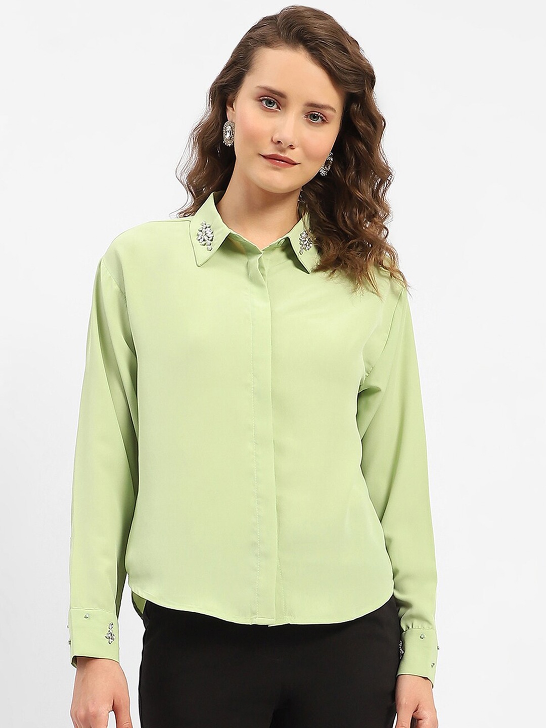 

Madame Spread Collar Casual Shirt, Green