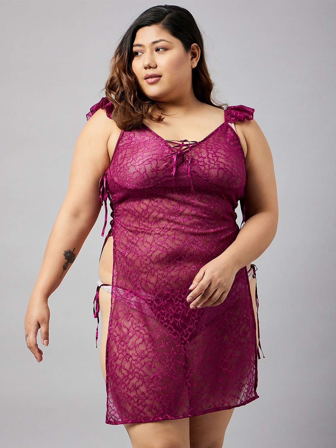 

Curves By ZeroKaata Plus Size Self Design Baby Doll, Burgundy