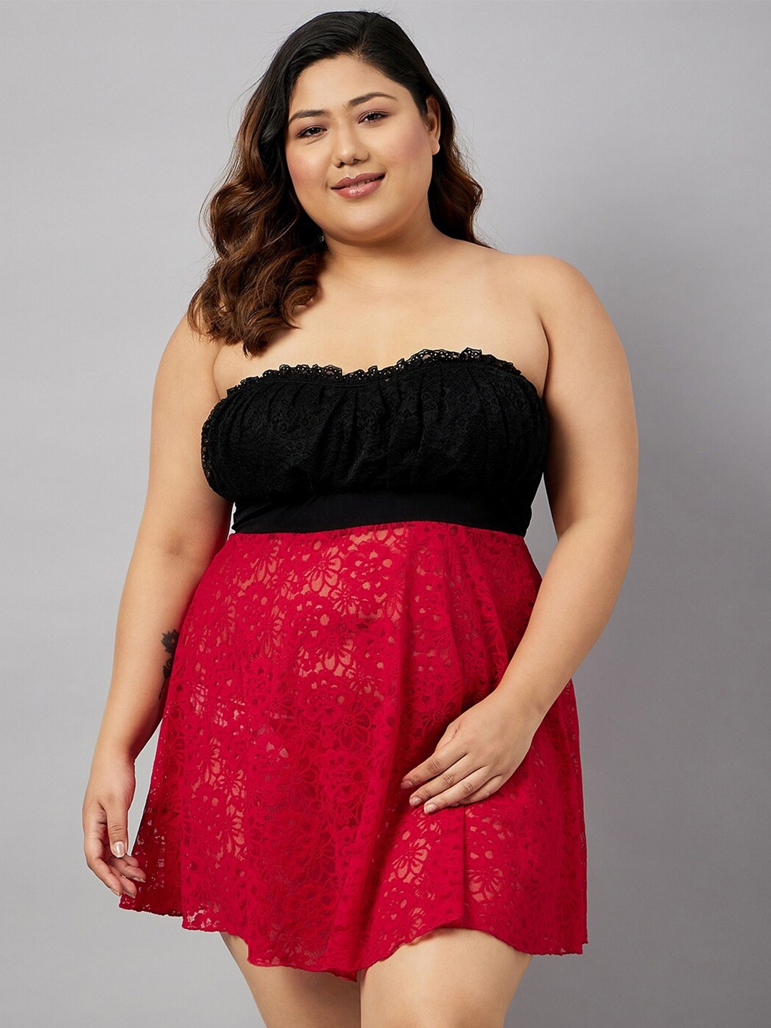

Curves By ZeroKaata Plus Size Self Design Strapless Baby Doll, Red