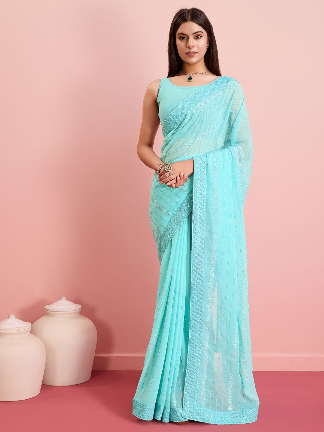 

VAIRAGEE Embellished Sequinned Saree, Turquoise blue