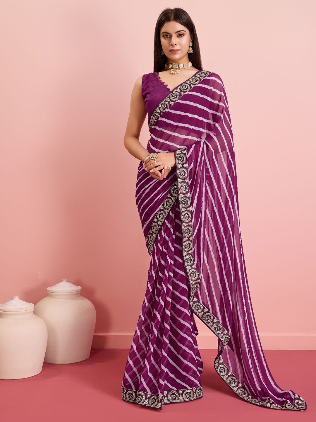 

VAIRAGEE Leheriya Printed Embroidered Saree, Purple