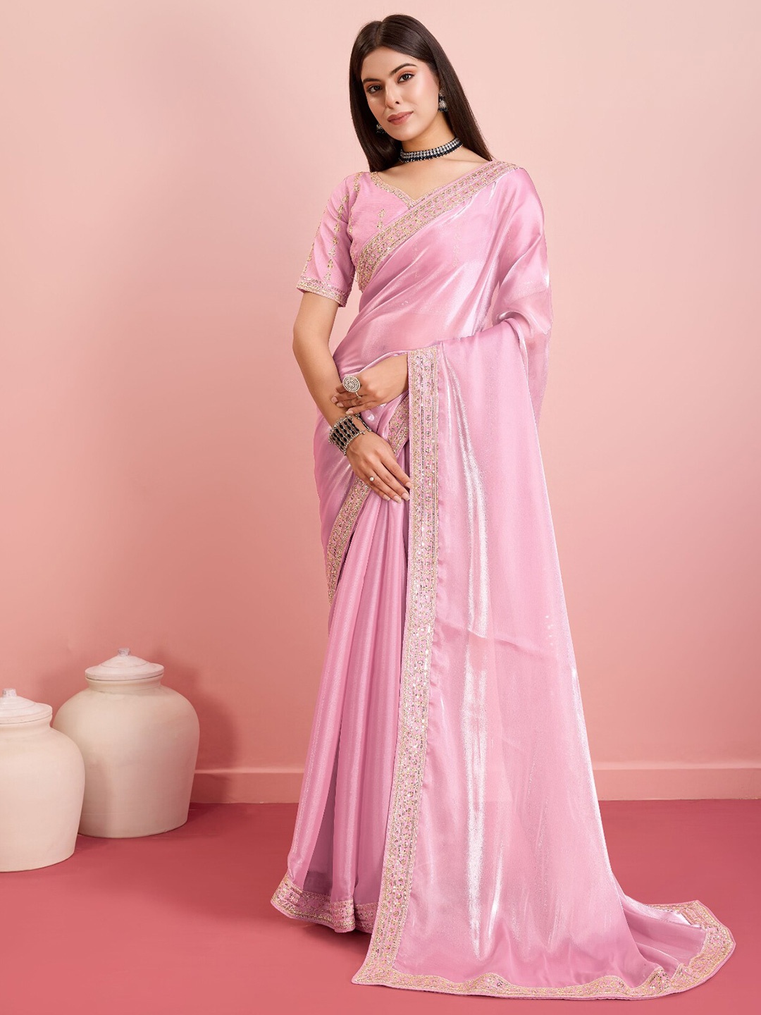 

VAIRAGEE Embroidered Saree, Mauve