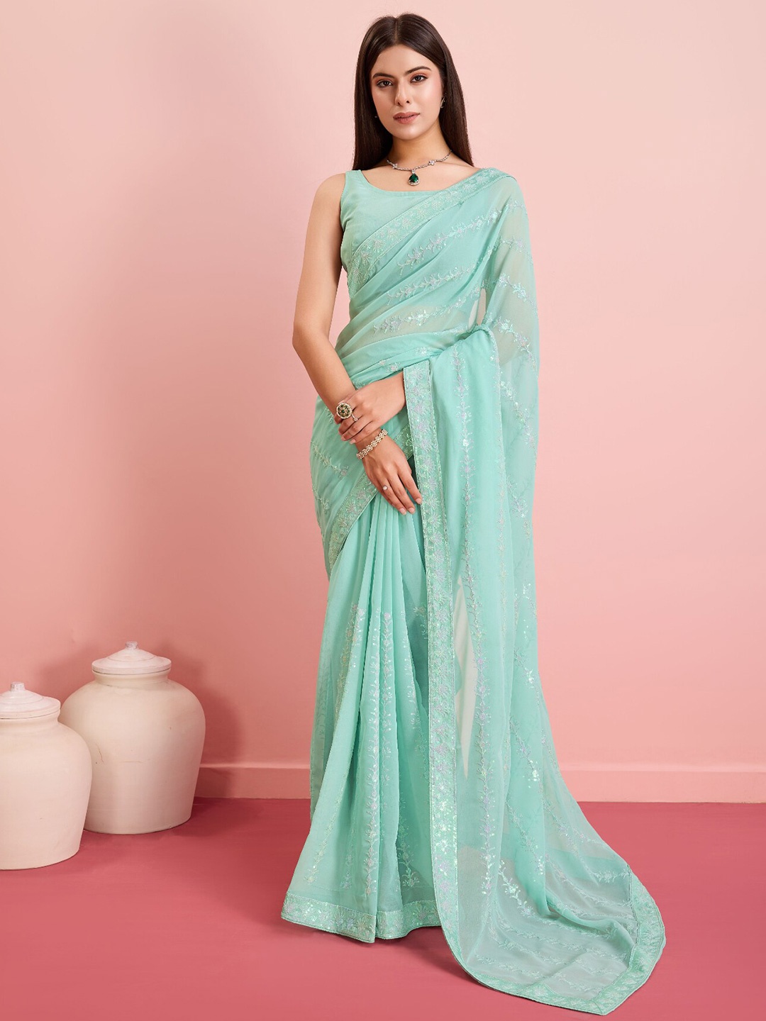 

VAIRAGEE Embellished Sequinned Saree, Turquoise blue