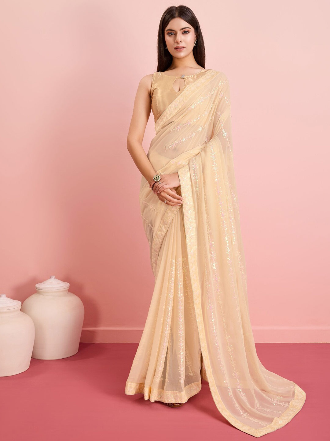 

VAIRAGEE Sequinned Saree, Cream