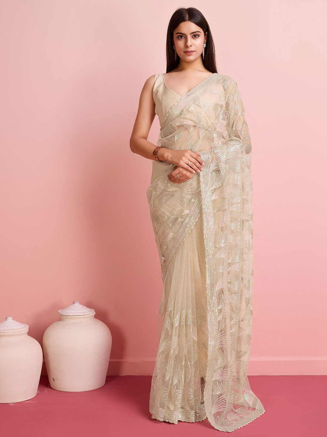 

VAIRAGEE Embellished Embroidered Net Saree, Cream