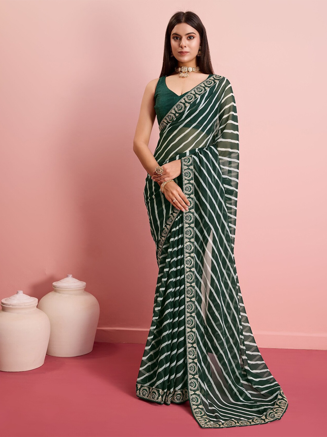 

VAIRAGEE Leheriya Embroidered Georgette Saree, Green