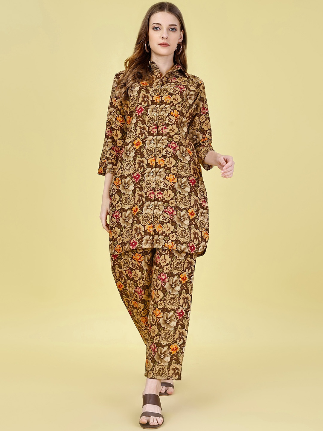 

Ekta Textiles Floral Printed Shirt Collar Shirt With Trousers, Brown