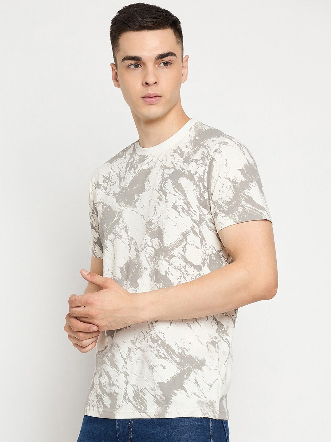 

98 Degree North Abstract Printed Pure Cotton T-shirt, Off white