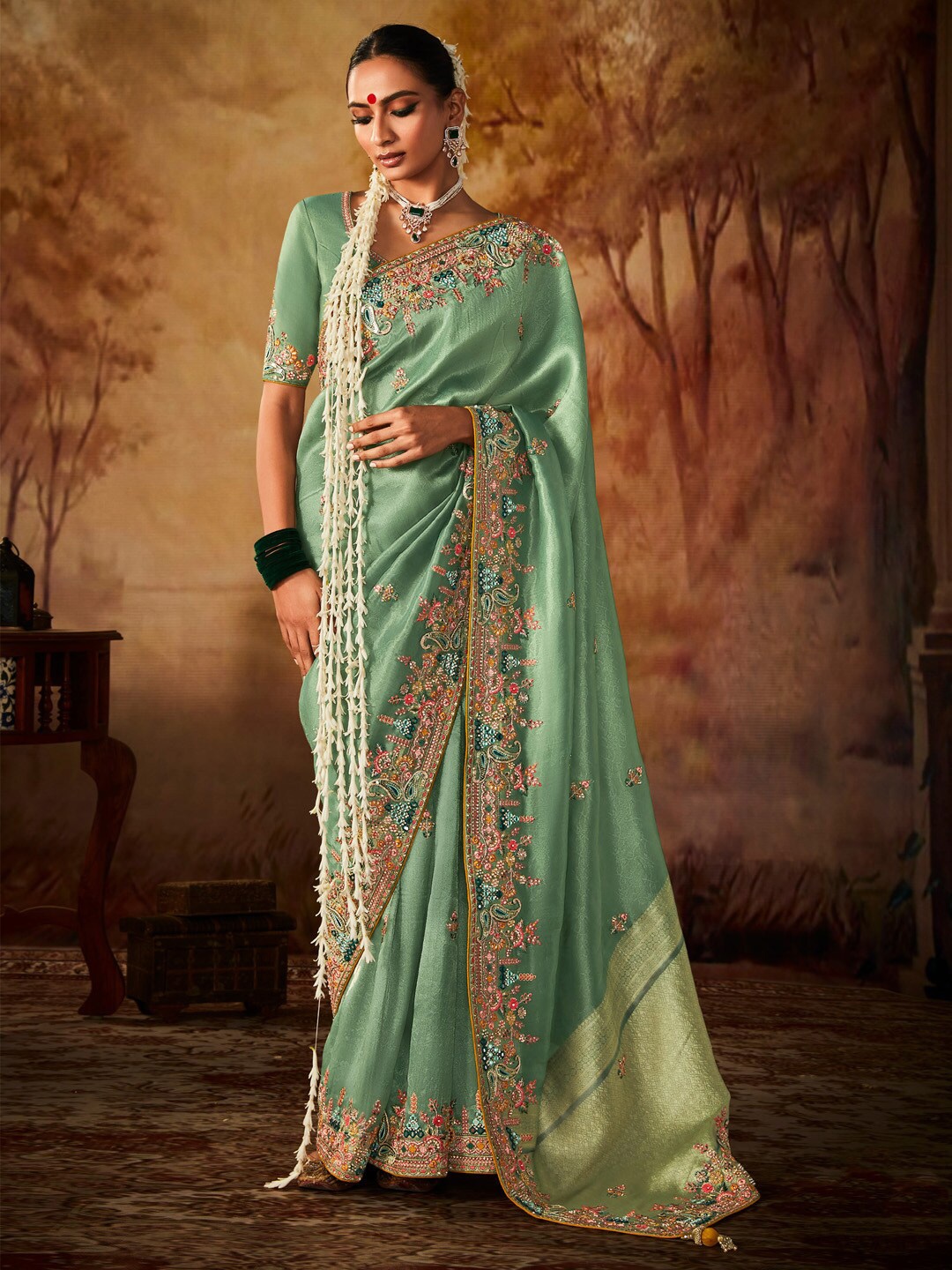 

Mitera Ethnic Motifs Embroidered Saree, Sea green
