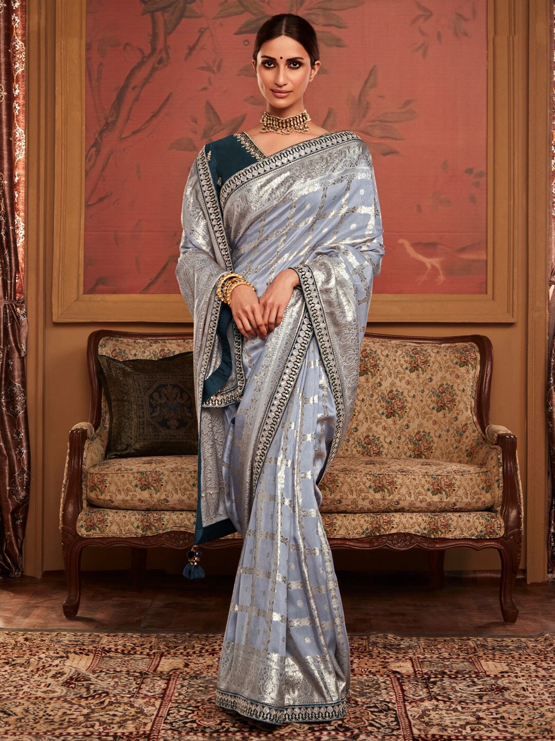 

Mitera Grey & Gold Toned Ethnic Motifs Woven Design Sequinned Saree