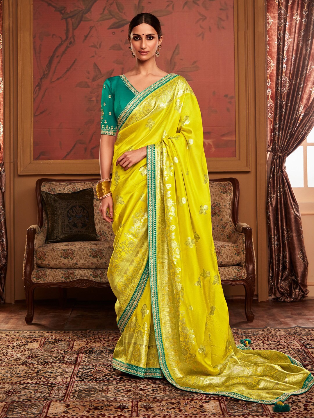 

Mitera Ethnic Motifs Woven Design Sequinned Saree, Yellow