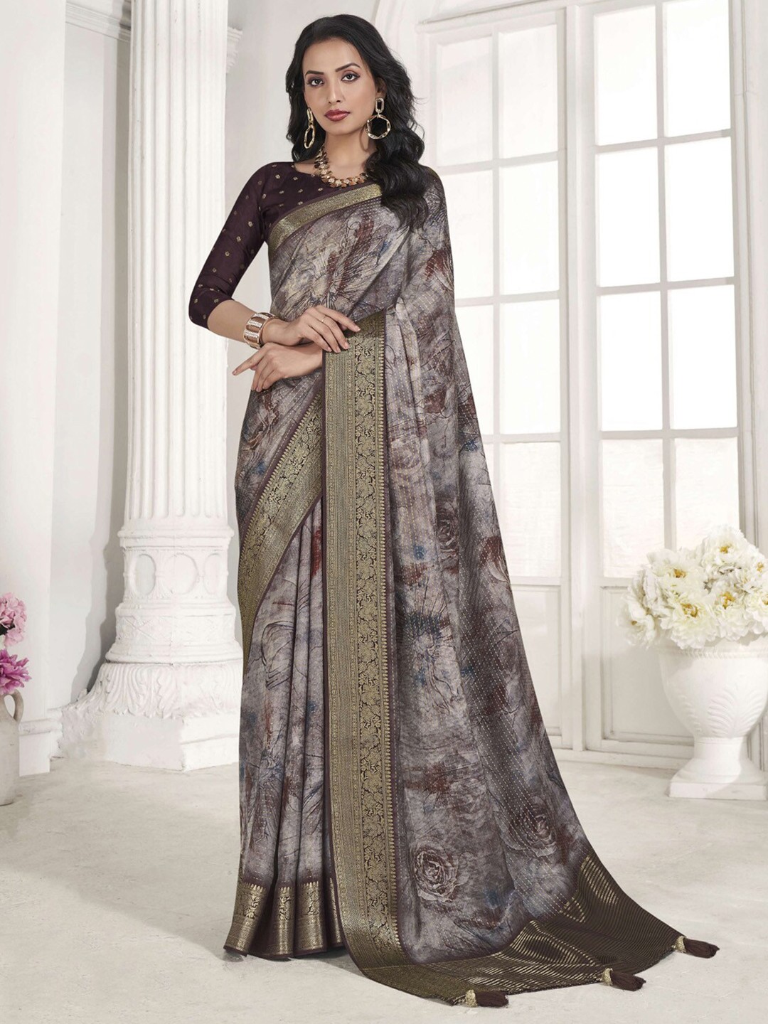 

Mitera Grey & Gold Toned Floral Printed Zari Sungudi Saree