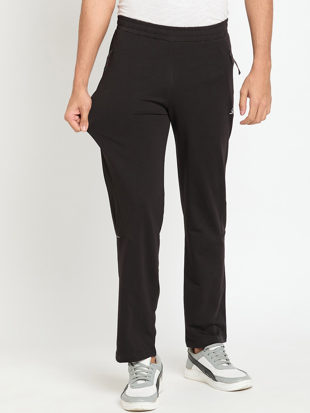 

Okane Men Mid-Rise Track Pants, Black