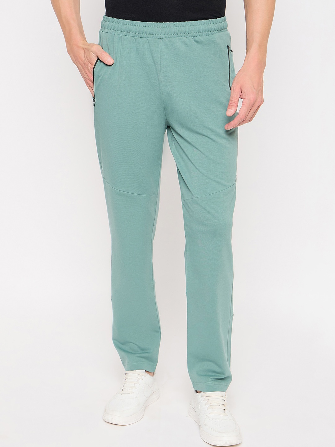 

Okane Men Mid-Rise Track Pants, Green