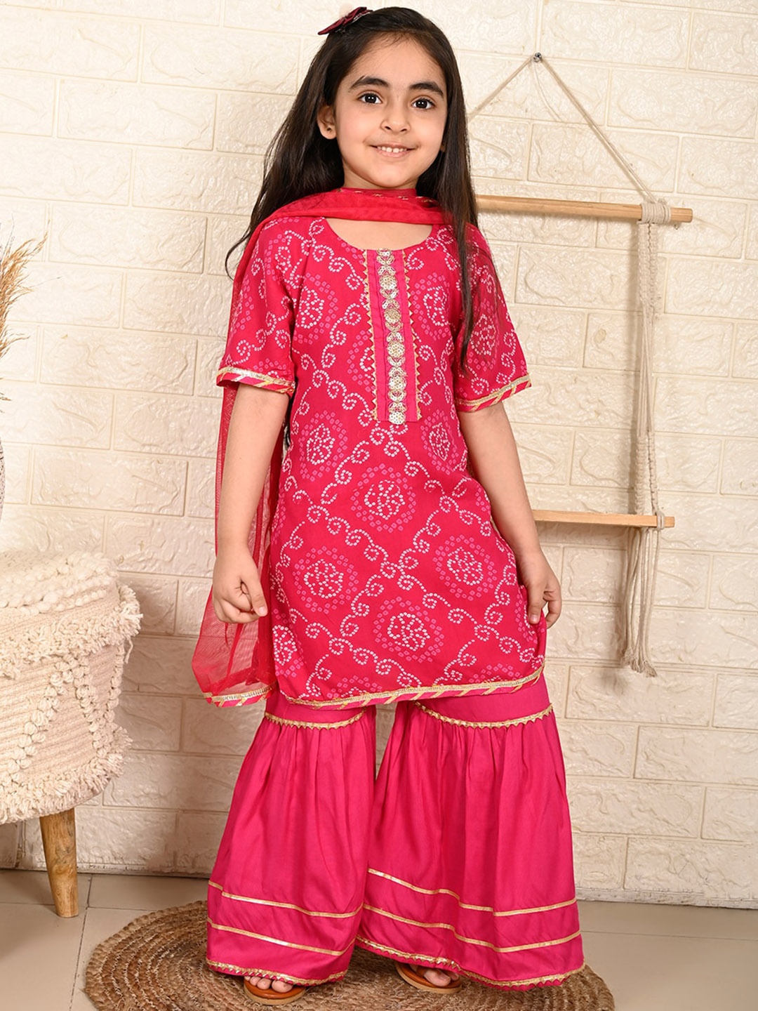 

Here&Now X Kinder KidsGirls Bandhani Printed Straight Pure Cotton Kurta with Sharara, Pink