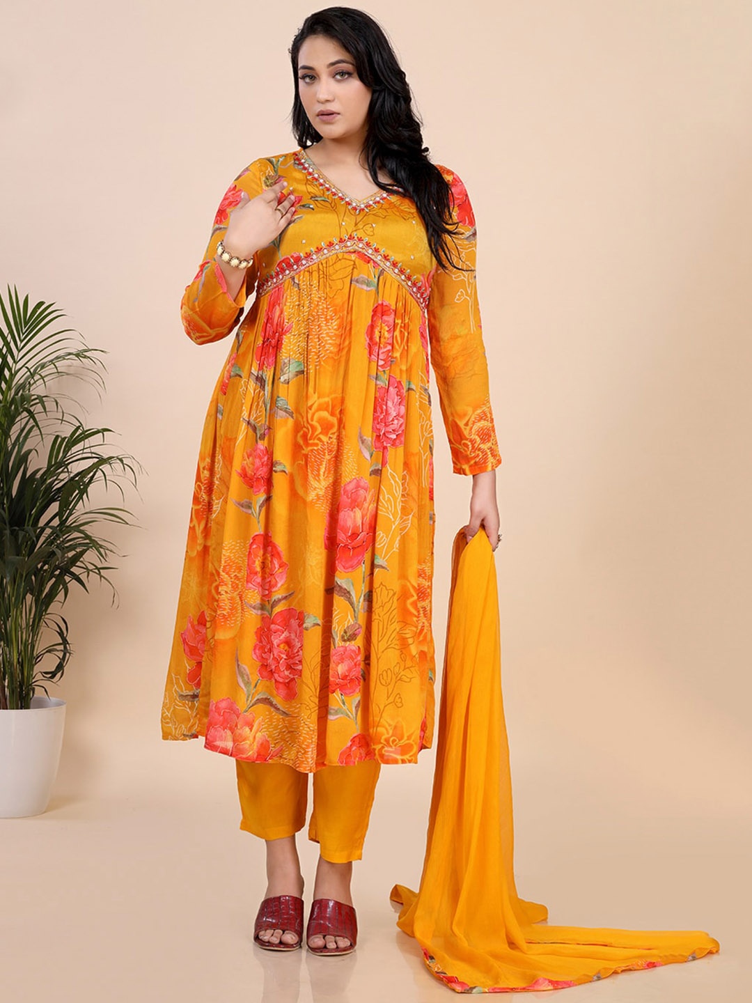 

Amchoor Floral Printed Kurta with Trousers & With Dupatta, Mustard