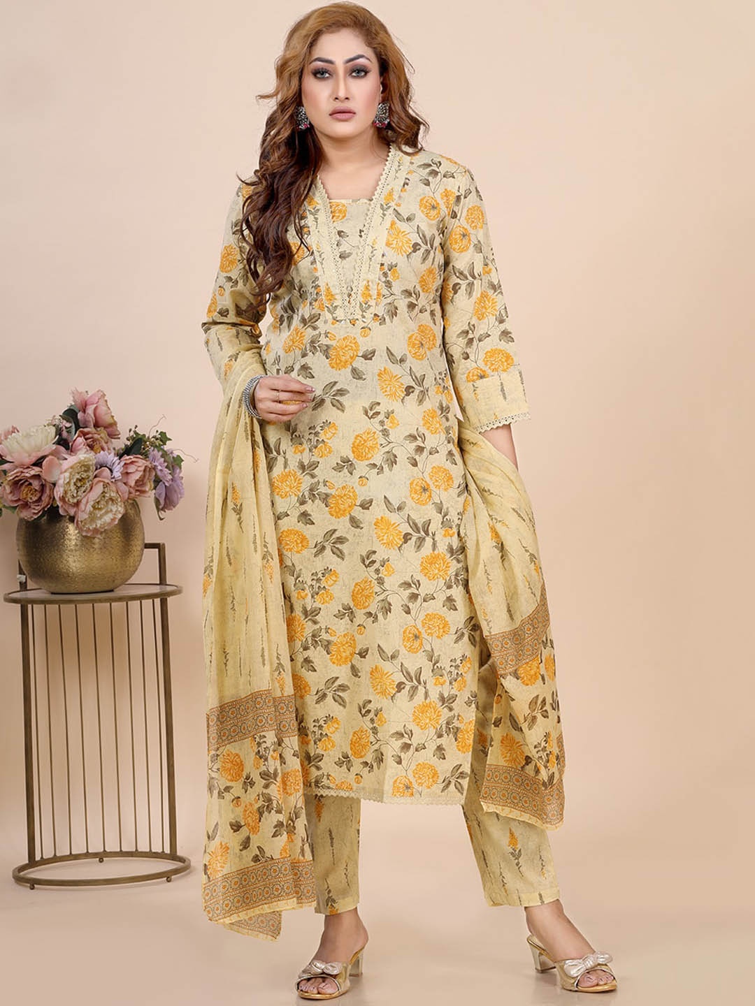 

Amchoor Floral Embroidered V-Neck Straight Kurta with Trousers & Dupatta, Yellow