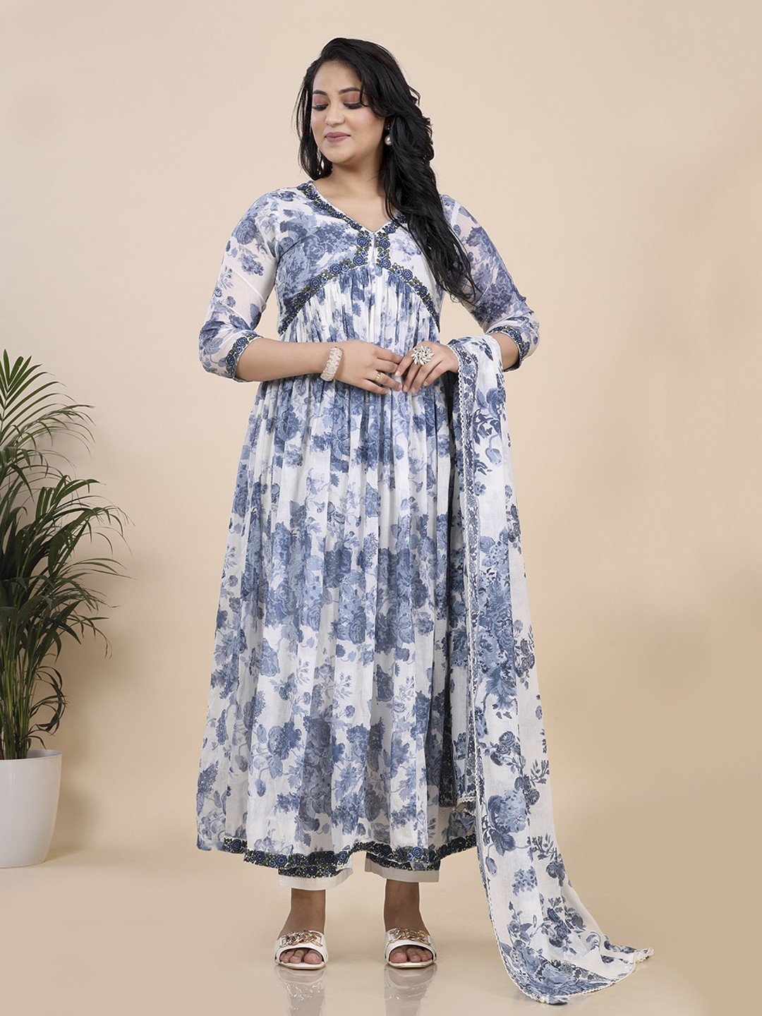 

Amchoor Floral Printed Empire Kurta with Trousers & Dupatta, Blue