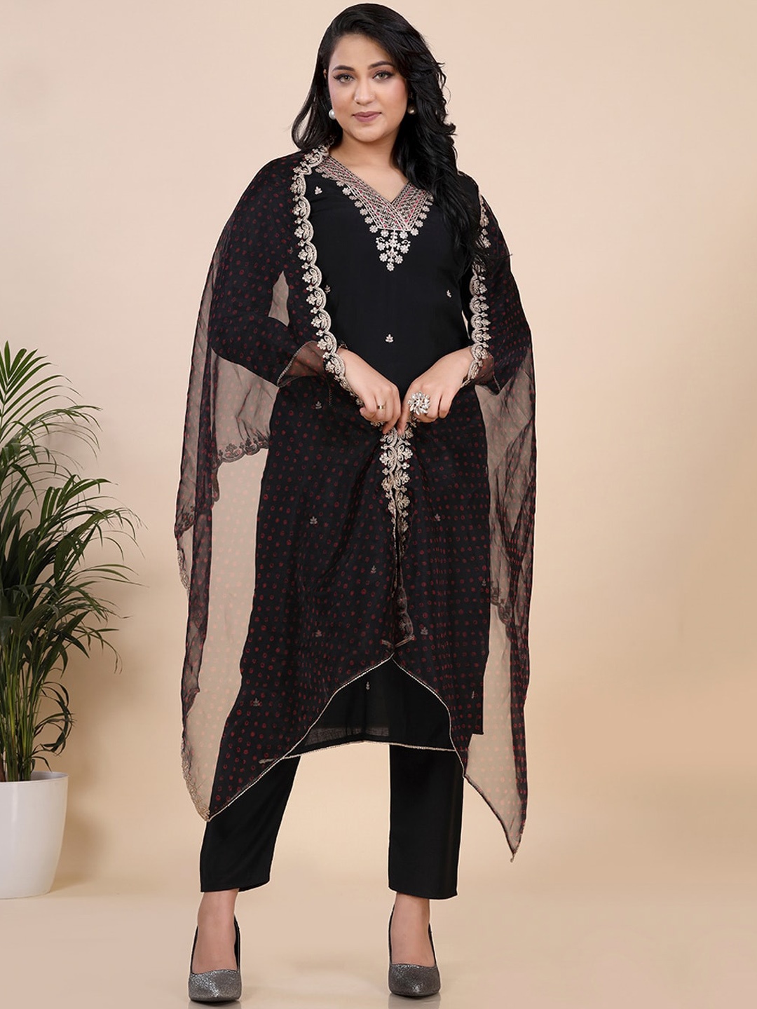 

Amchoor Floral Embroidered V-Neck Straight Kurta with Trousers & Dupatta, Black