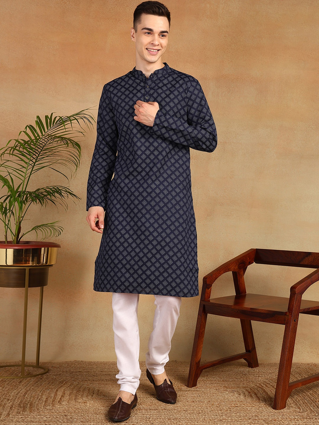 

Anouk Abstract Woven Design Thread Work A-Line Kurta, Navy blue