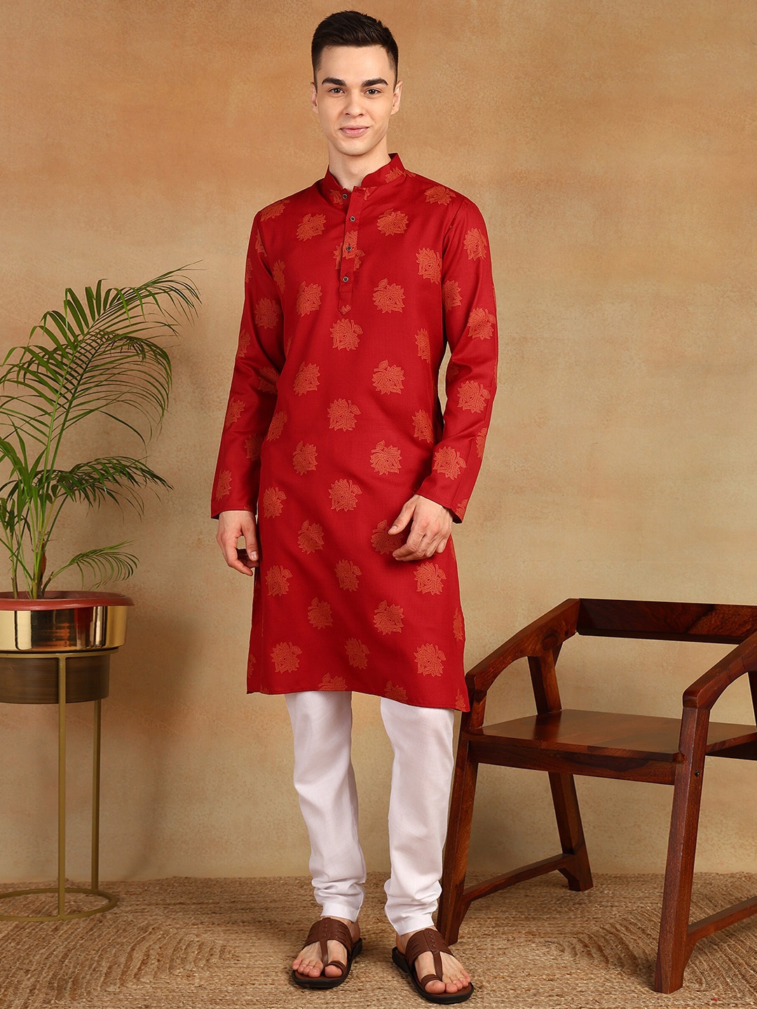

Anouk Red Geometric Printed Mandarin Collar Long Sleeves Thread Work Kurta
