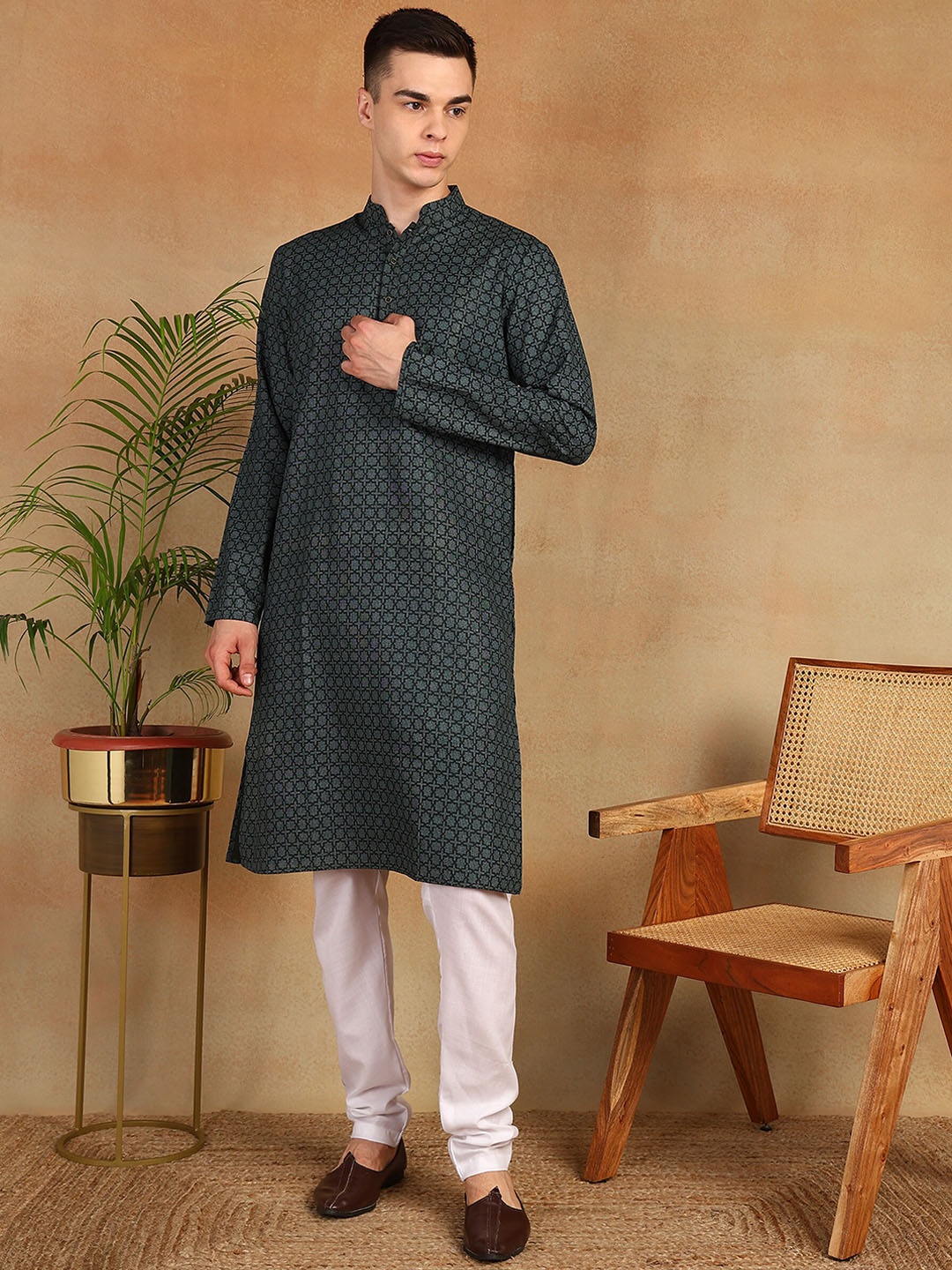 

Anouk Bottle Green Geometric Printed Mandarin collar Long Sleeves Thread Work Kurta