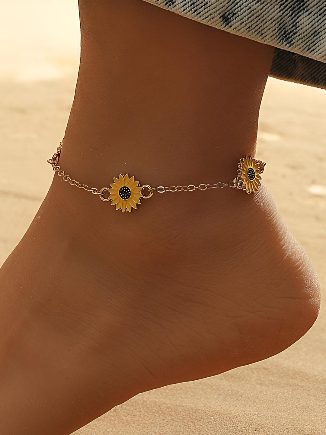 

Goho Sunflower Charm Anklet, Yellow