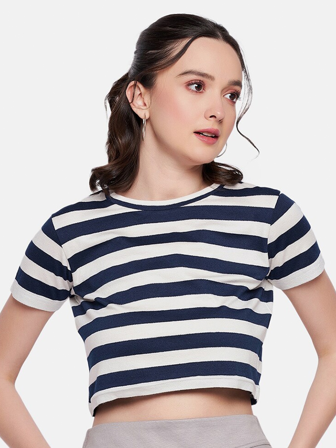 

HANG N HOLD Striped Crop Top, Blue