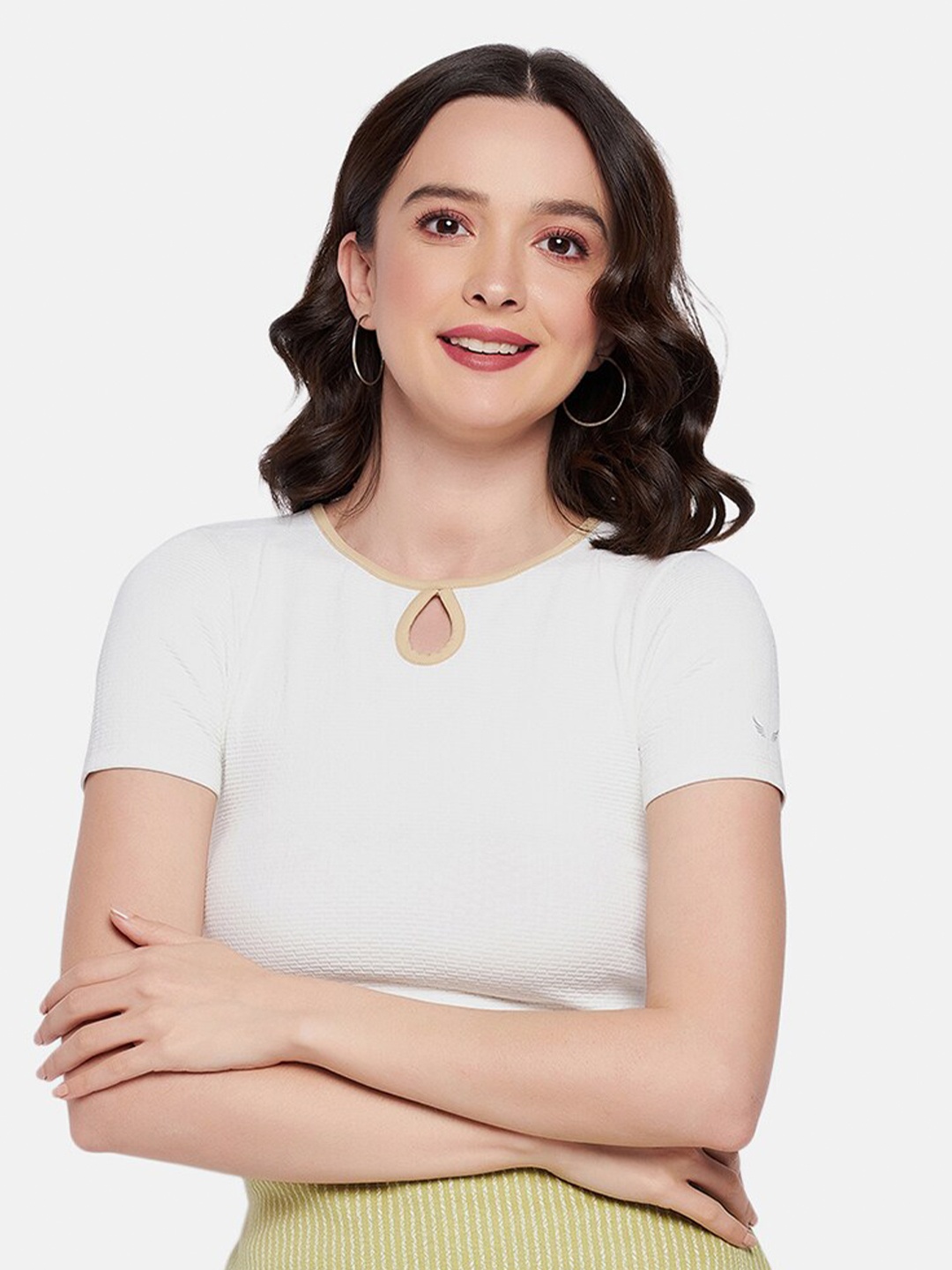 

HANG N HOLD Keyhole Neck Crop Top, White