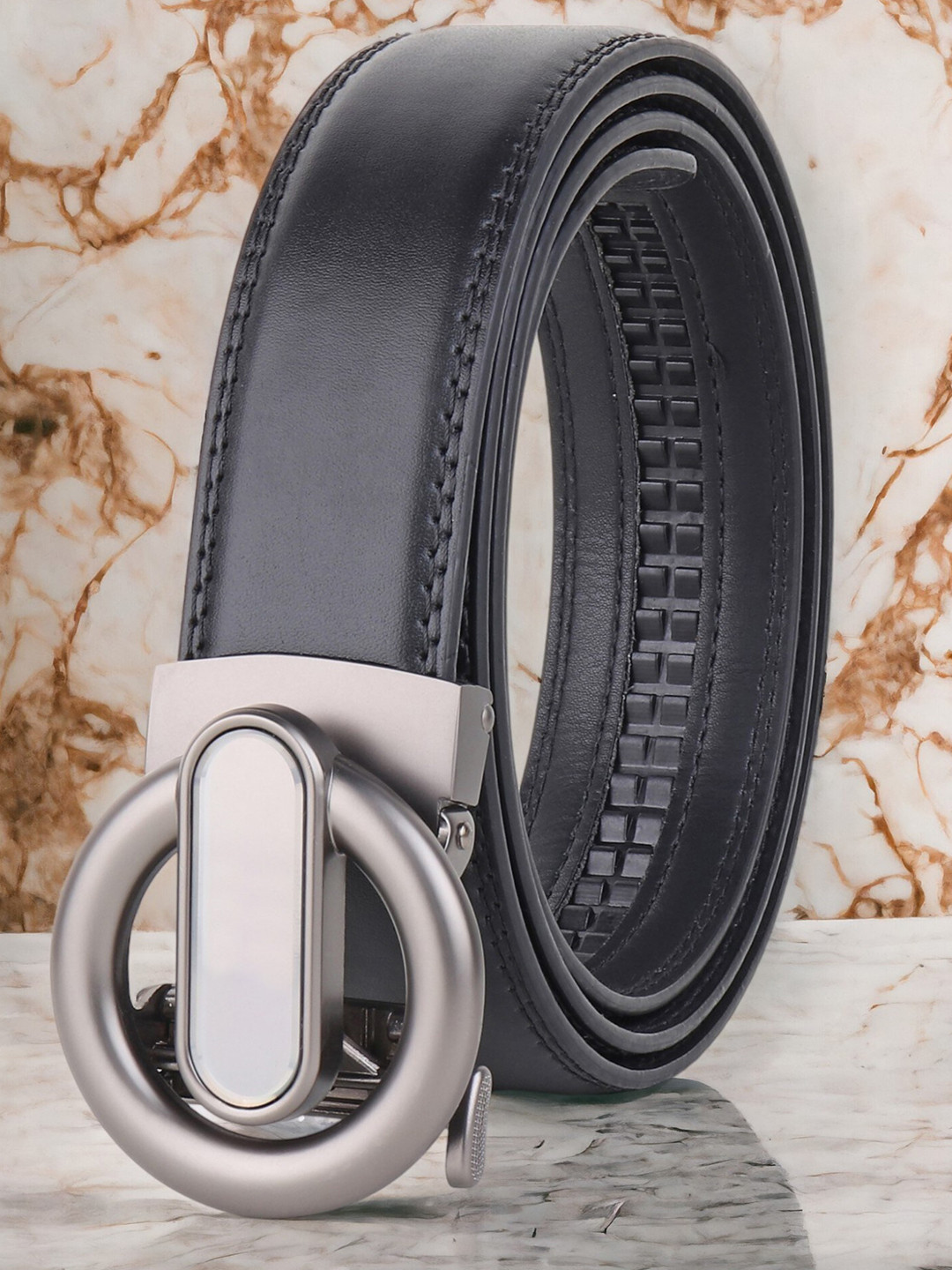 

INVICTUS Men Leather Belt, Black