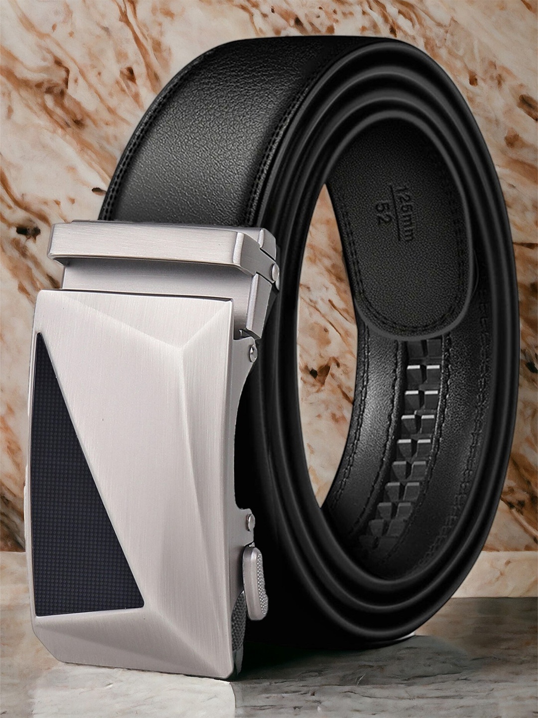 

INVICTUS Men Genuine Leather Belt, Black