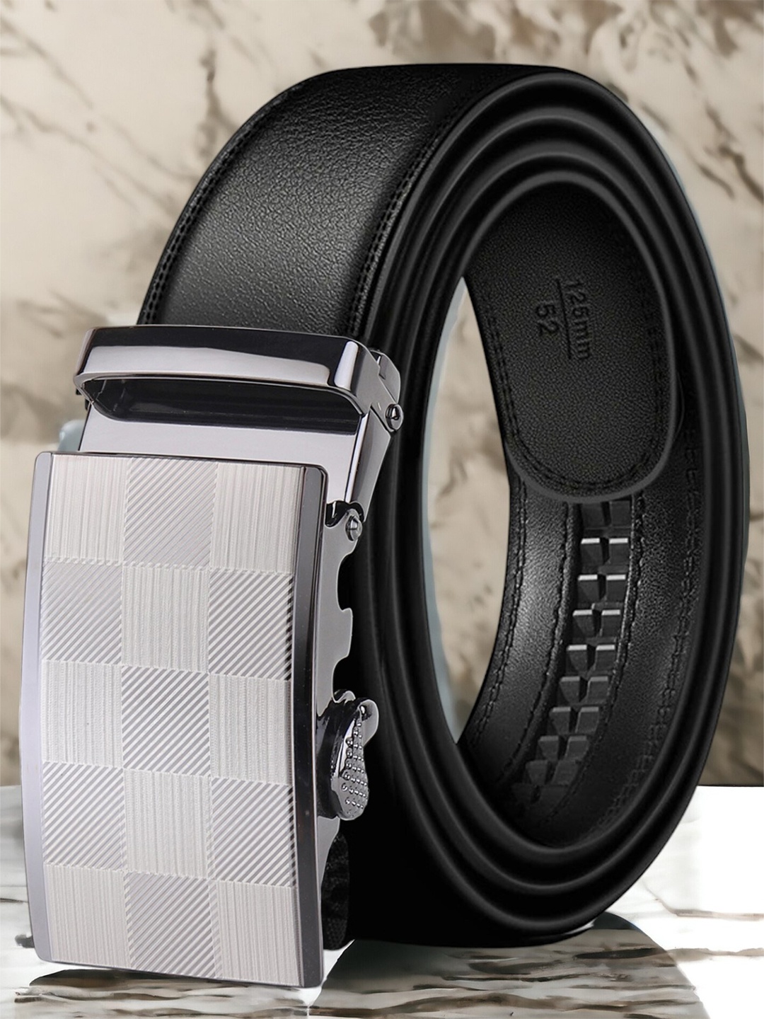 

INVICTUS Men Leather Belt, Black