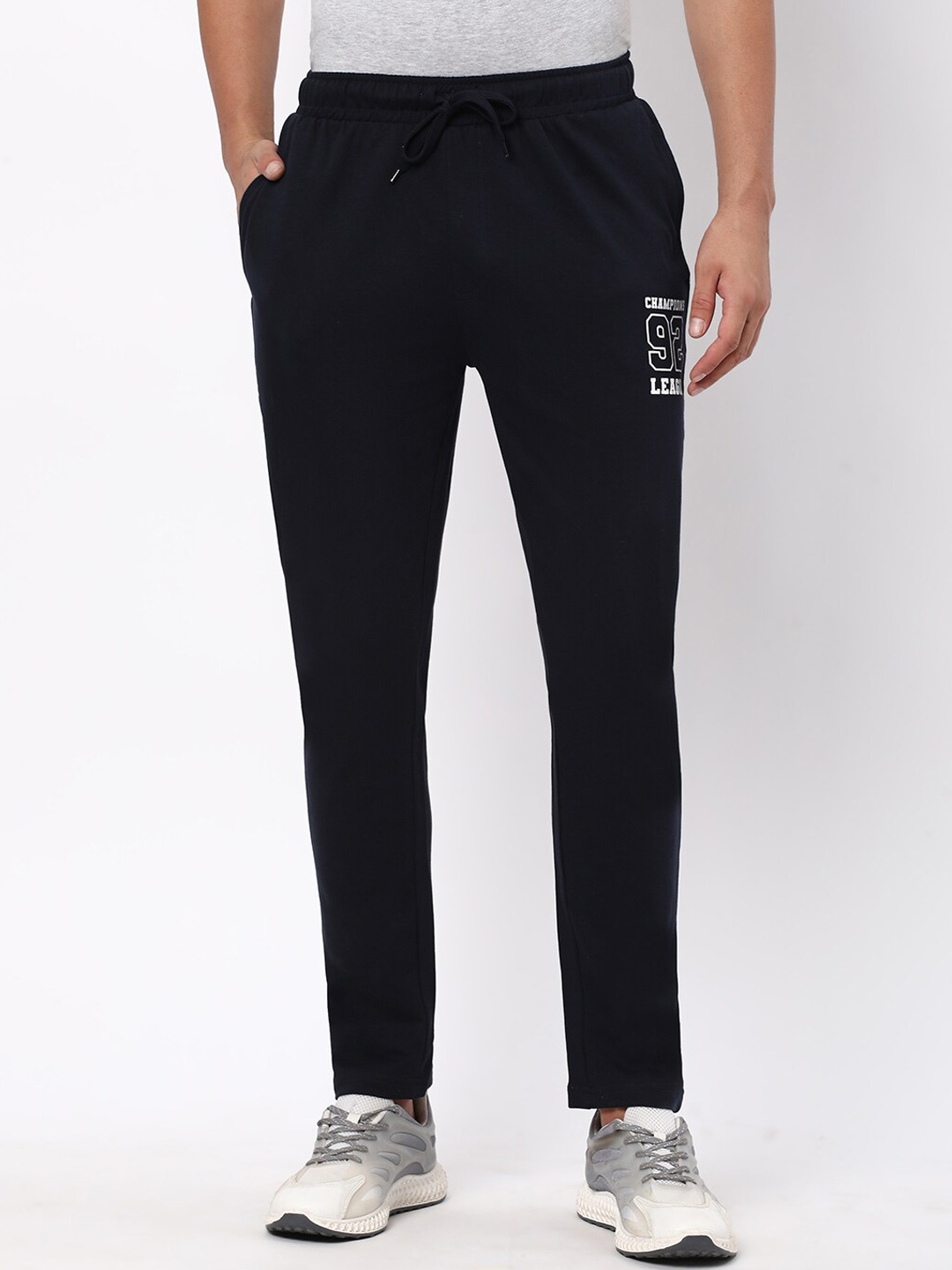 

R&B Men Cotton Relaxed Fit Track Pants, Navy blue