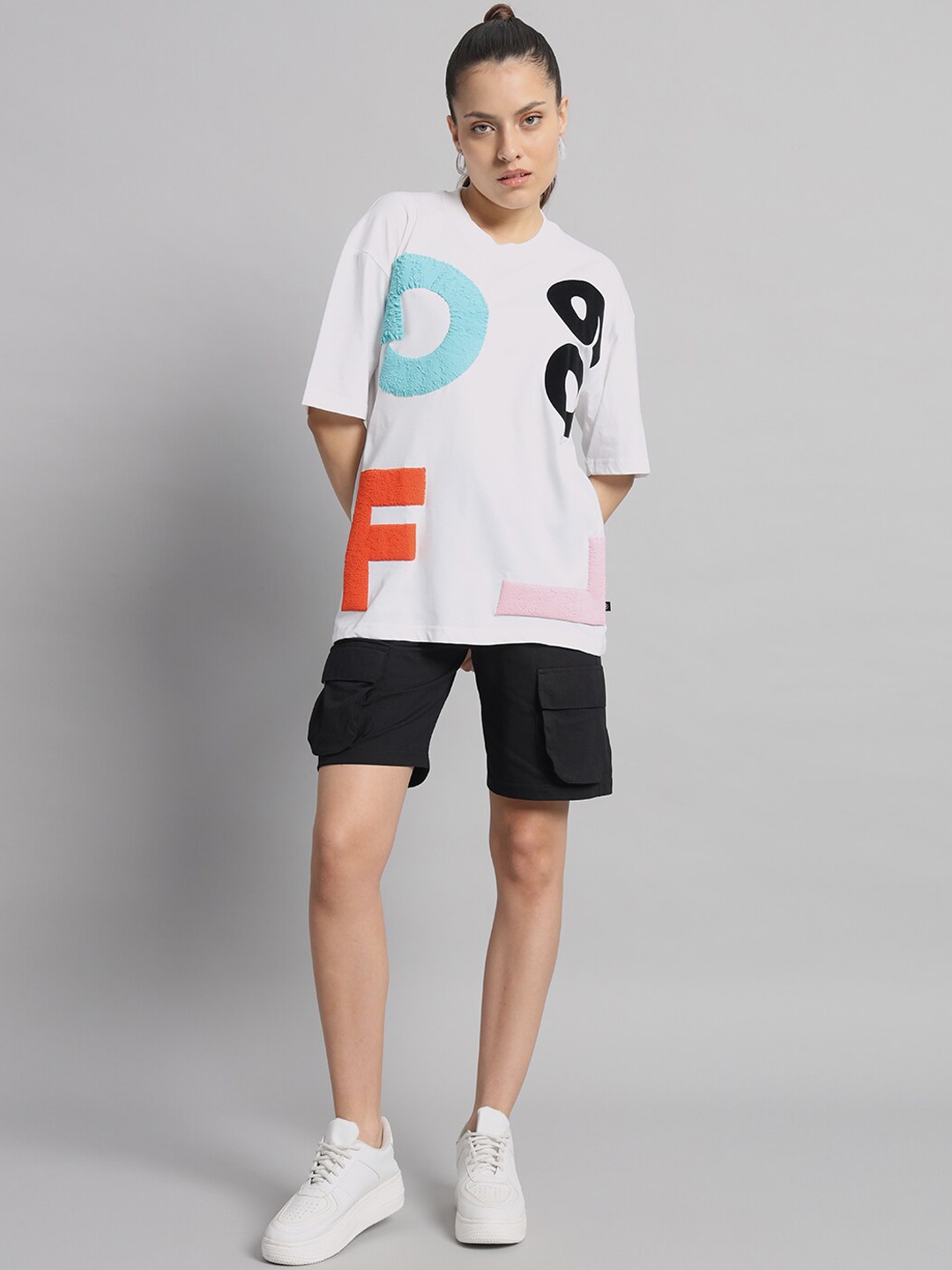 

GRIFFEL Printed Pure Cotton Oversized T-Shirt With Shorts Co-Ords, White