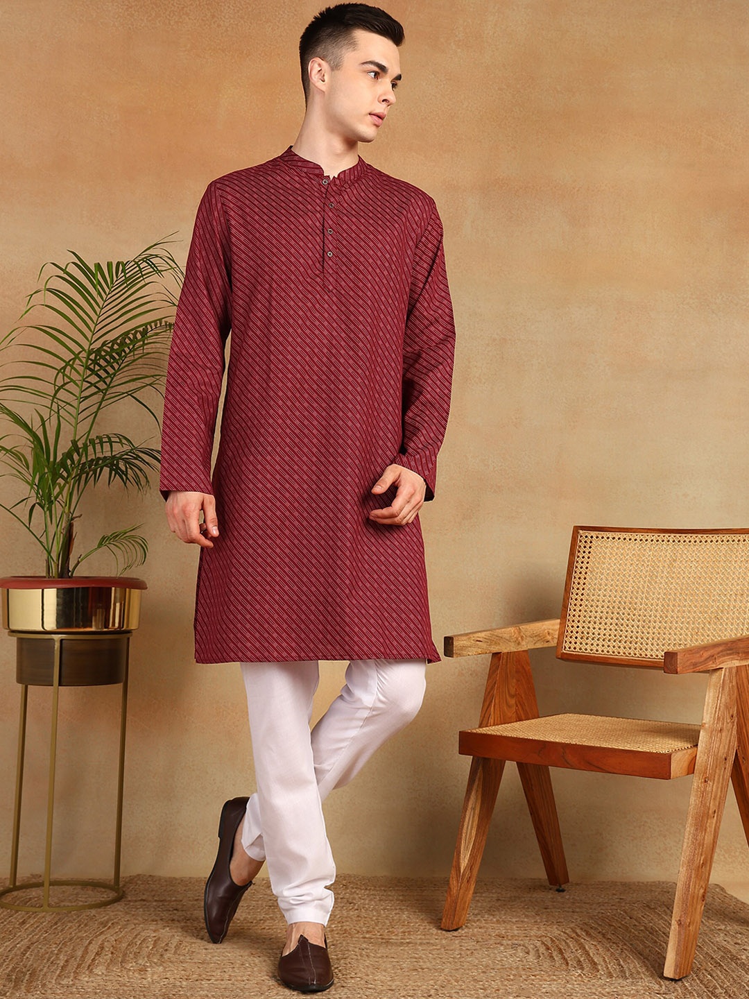 

Anouk Abstract Woven Design Thread Work A-Line Kurta, Maroon
