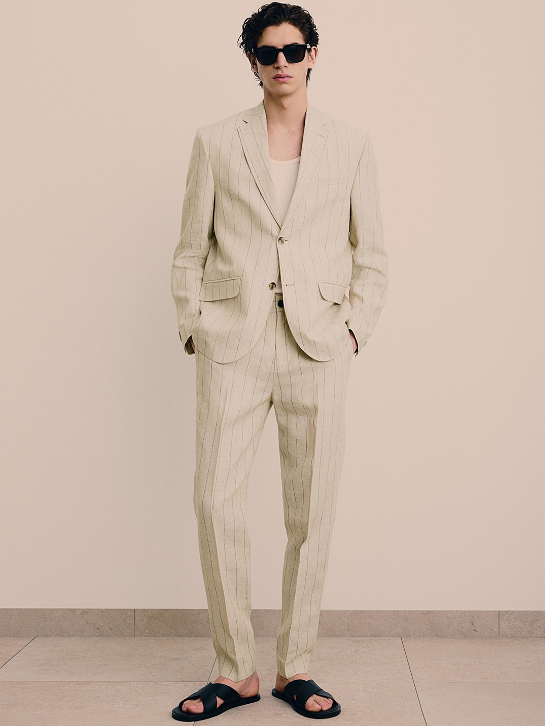 

H&M Men Regular Fit Linen Suit Trousers, Beige