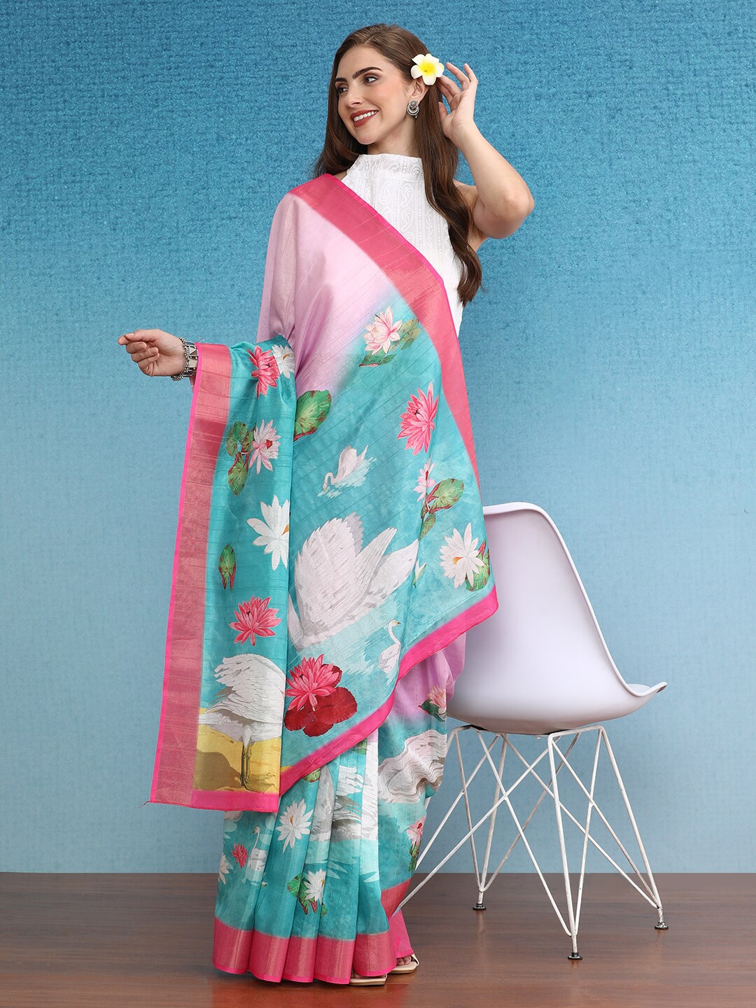 

Silk Land Floral Satin Digital Print Saree, Pink