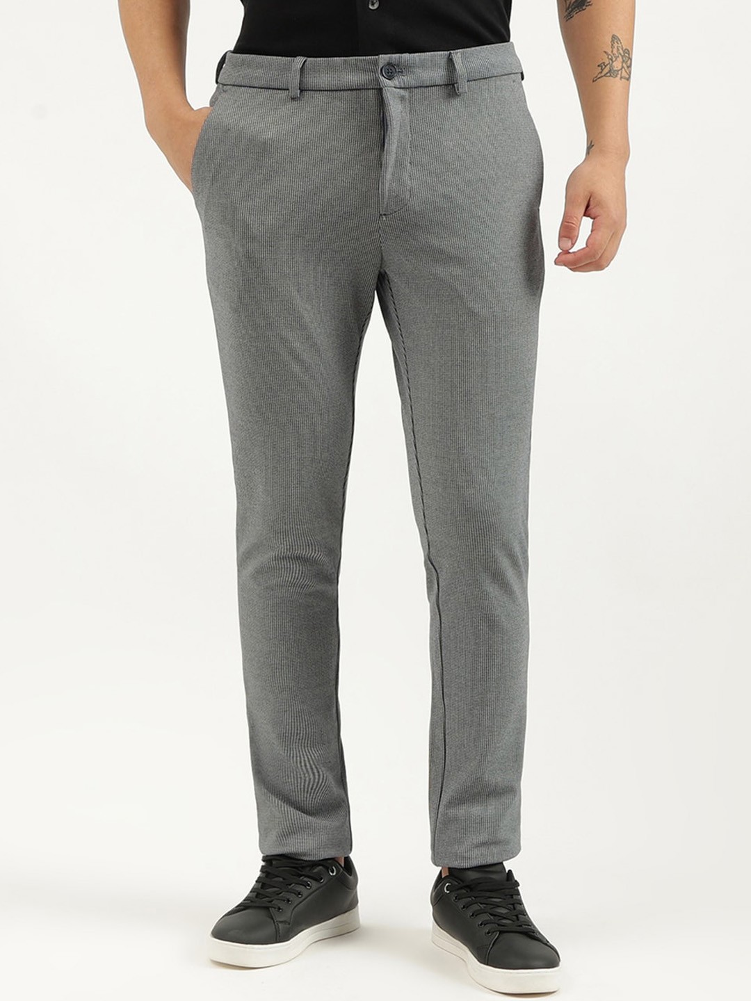 

United Colors of Benetton Men Slim Fit Regular Trousers, Grey