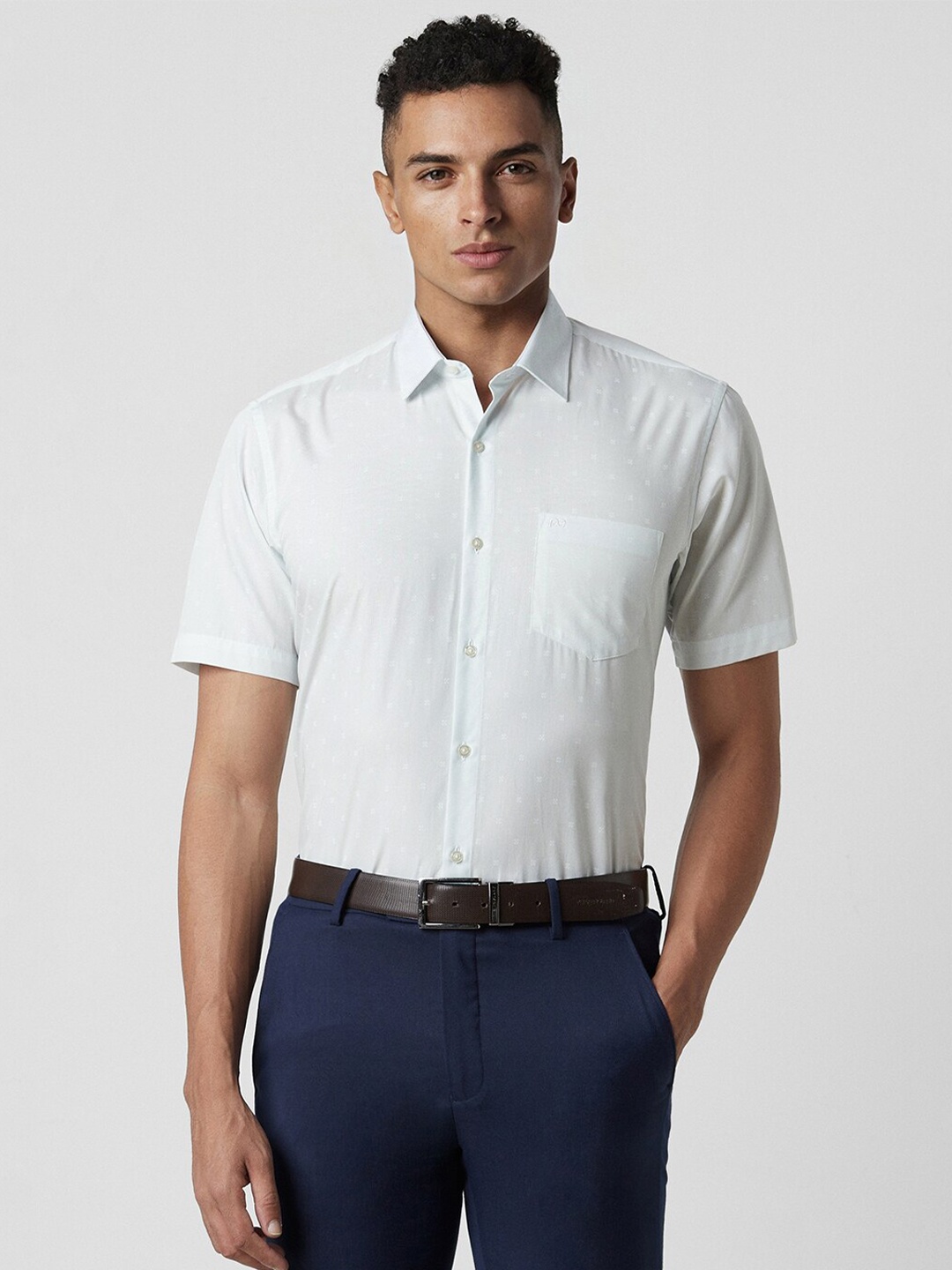 

Peter England Spread Collar Cotton Formal Shirt, White