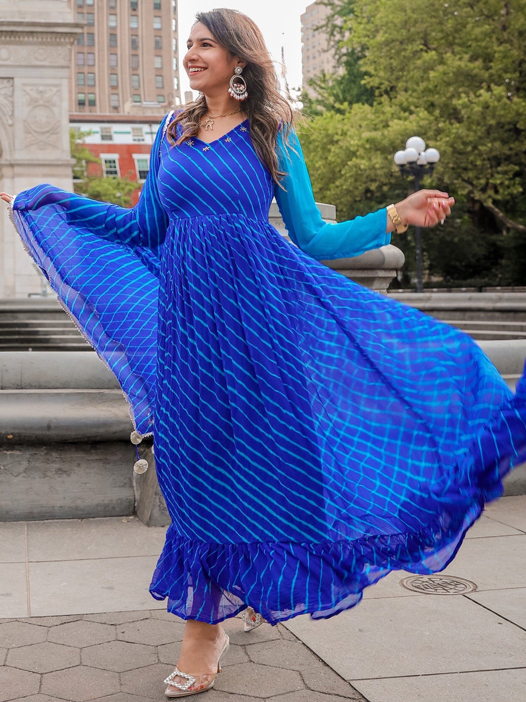 

Chandbaali V-Neck Striped Printed Chiffon Maxi Dress, Blue